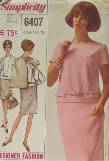 MISSES' TWO-PIECE DRESS AND REVERSIBLE CAPE DESIGNER FASHION