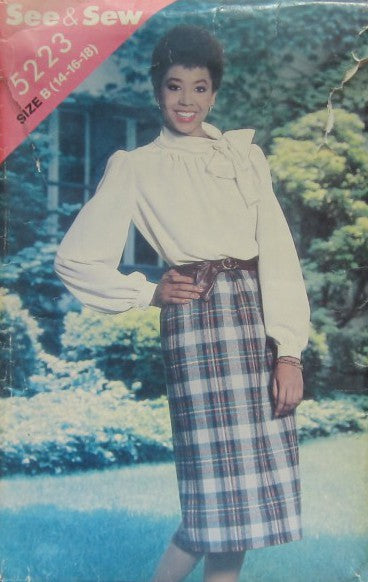 MISSES' BLOUSE AND SKIRT