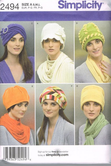MISSES' FLEECE HATS IN THREE SIZES