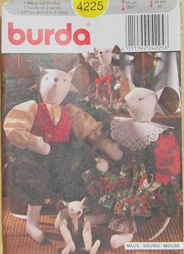 ONE SOFT TOY ANIMAL IN TWO SIZES WITH CLOTHES