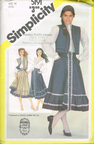 MISSES' BLOUSE, SKIRT AND QUILTED VEST