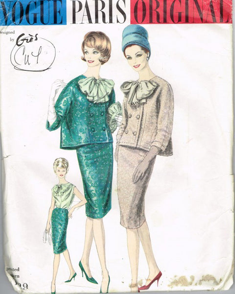 SUIT AND BLOUSE (CUT)
