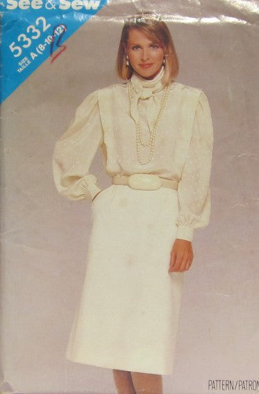 MISSES' BLOUSE AND SKIRT