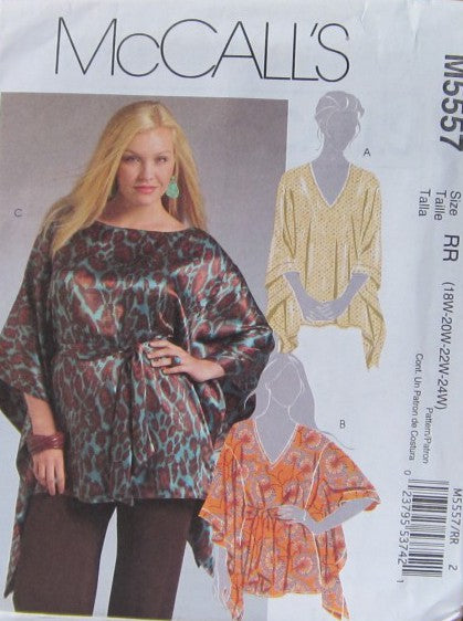 MISSES AND WOMENS TUNIC AND BELT