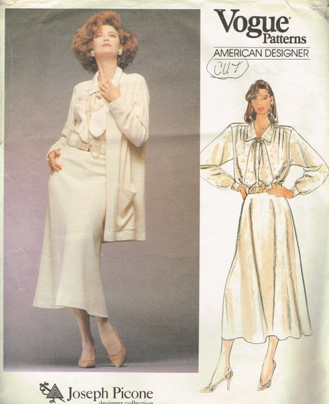 MISSES'/MISSES' PETITE JACKET, SKIRT AND BLOUSE (CUT)
