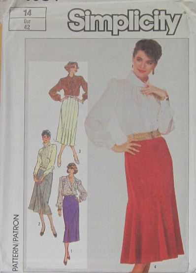 MISSES' SLIM-FITTING GORED SKIRTS