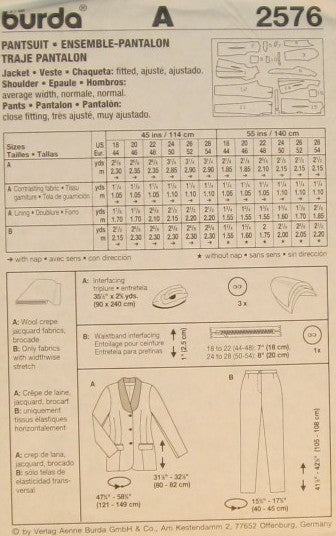WOMAN PANTSUIT