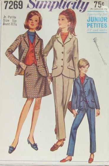 JUNIOR PETITES JACKET VEST SKIRT AND PANTS