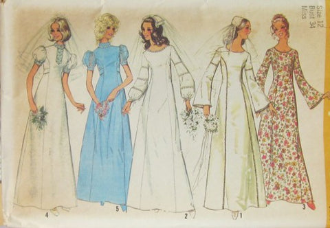 MISSES' BRIDE OR BRIDESMAID DRESS WITH SLEEVE AND NECKLINE IN