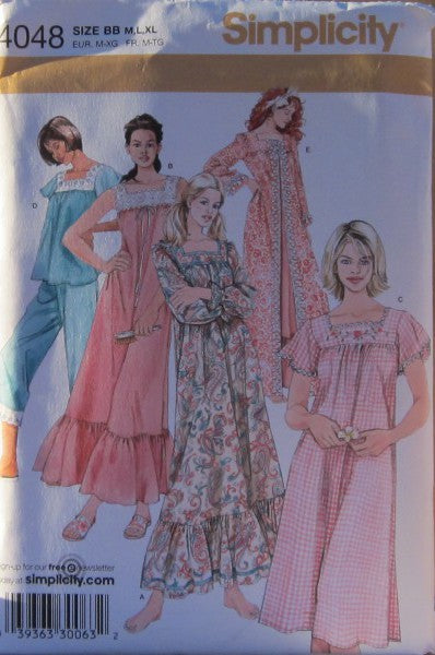MISSES NIGHTGOWN PAJAMAS AND ROBE