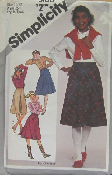 YOUNG JUNIOR/TEENS' SET OF SKIRTS