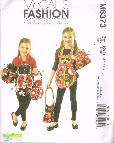 CHILDRENS/GIRLS APRONS PURSES AND TOYS
