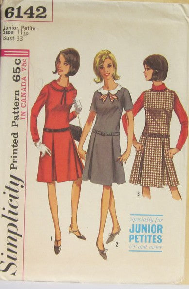 JUNIOR PETITES DRESS OR JUMPER