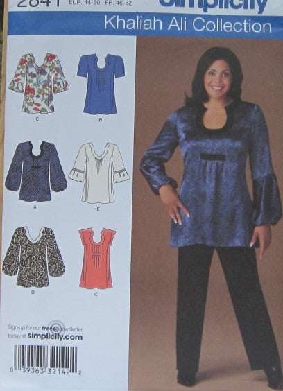 WOMEN'S TOP WITH NECKLINE AND SLEEVE VARIATIONS