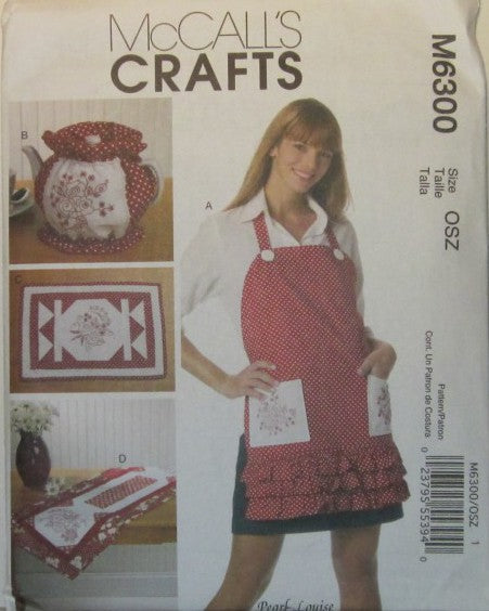 APRON TEA COZY PLACEMAT AND RUNNER